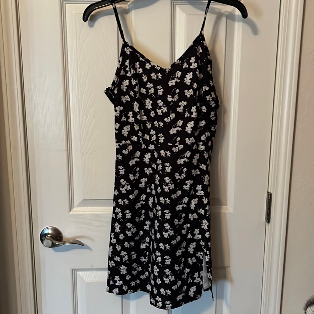 Women’s flower print dress